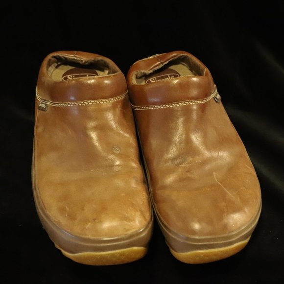 SIMPLE clogs - Picture 1 of 5